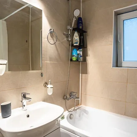 On Magheru Boulevard Apartment *