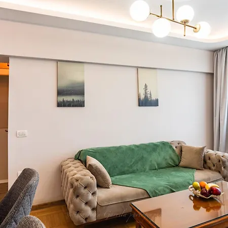 Apartment On Magheru Boulevard *