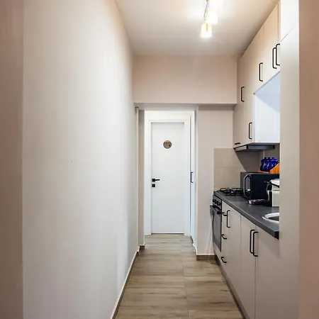 On Magheru Boulevard Apartment *