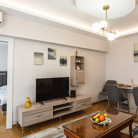 On Magheru Boulevard Apartment